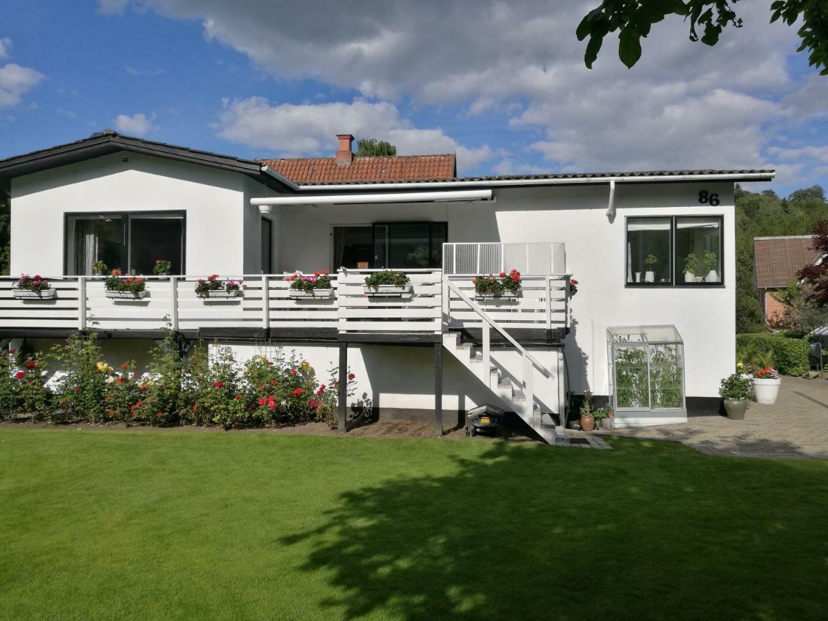Mini Lejlighed Naer Vejle Centrum Og Legoland Bagian luar foto